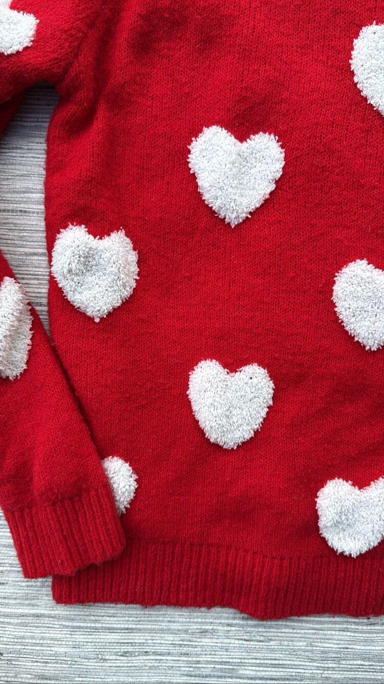 Cupcakes & Cashmere Red Sherpa Heart Crewneck Knit Sweater Size Medium - Picture 3 of 6